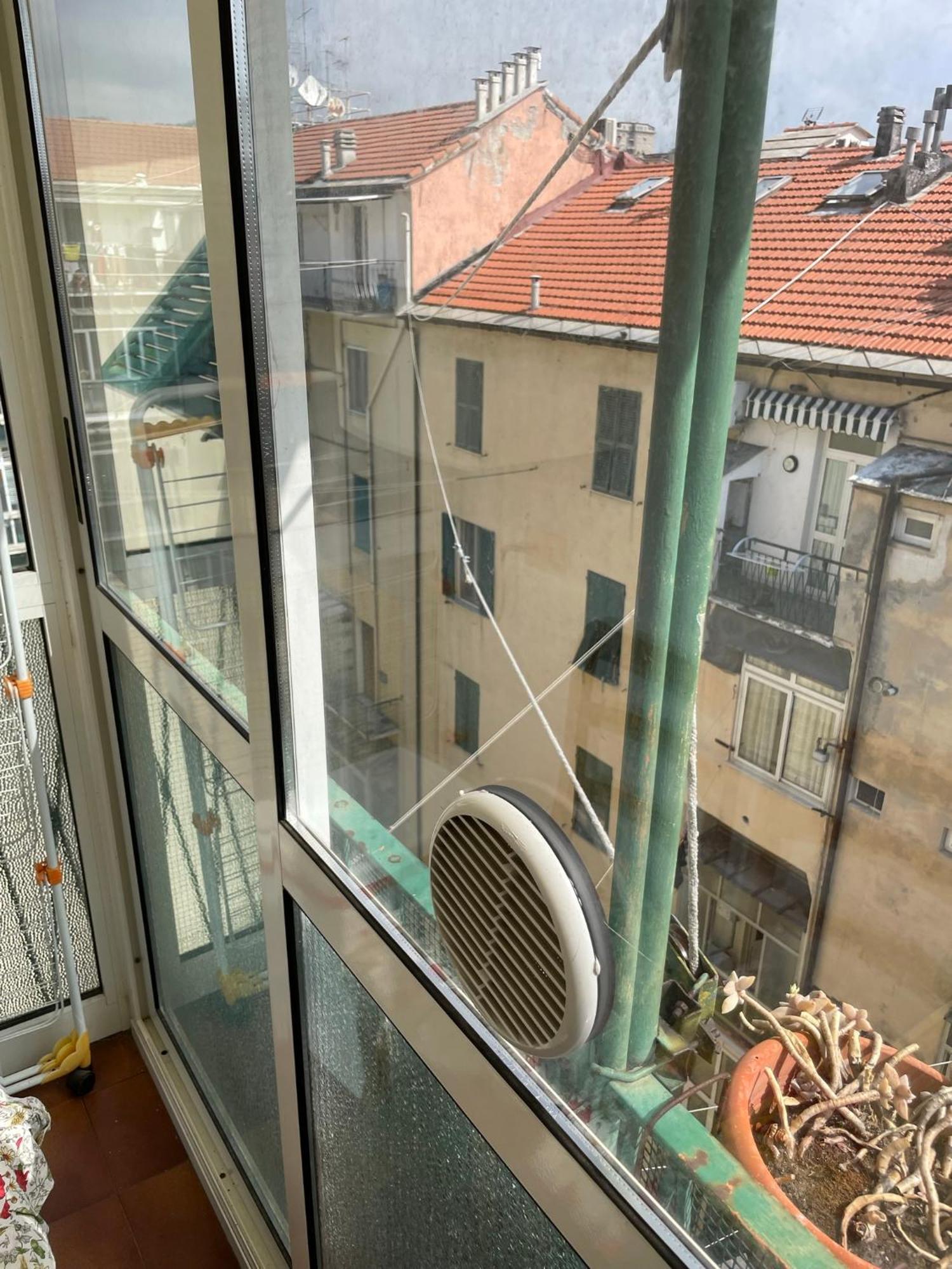 Ferienwohnung Il Nido Del Gabbiano Savona Exterior foto